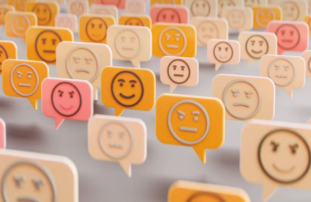 Satisfaction patients-dermatologues pour le suivi en téléconsultation de l'acné sous isotretinoïne (ISOTCS)